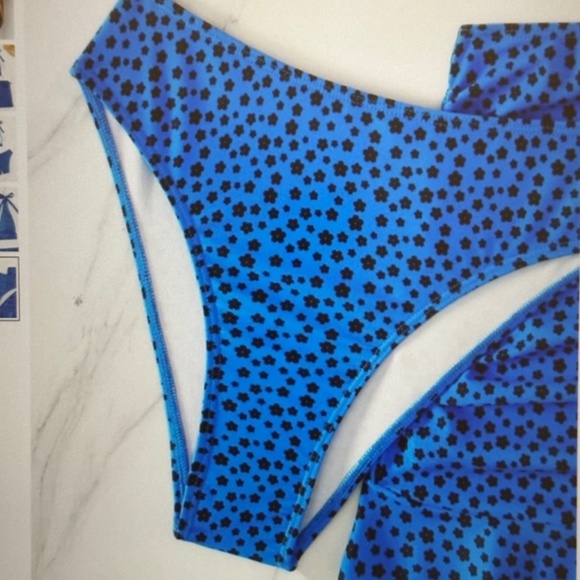 New Ditsy 3-Pcs Floral Tie Shoulder High Waist Bikini with Skirt Blue Various - Picture 5 of 6